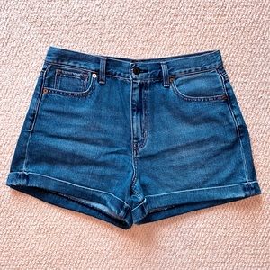 Medium Wash High Waisted Cuffed Mom Short